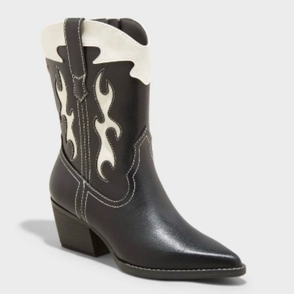 Universal Thread Shoes - Universal Thread - Western Black And White Pointed Toe Cowboy Boots Size 6.5
